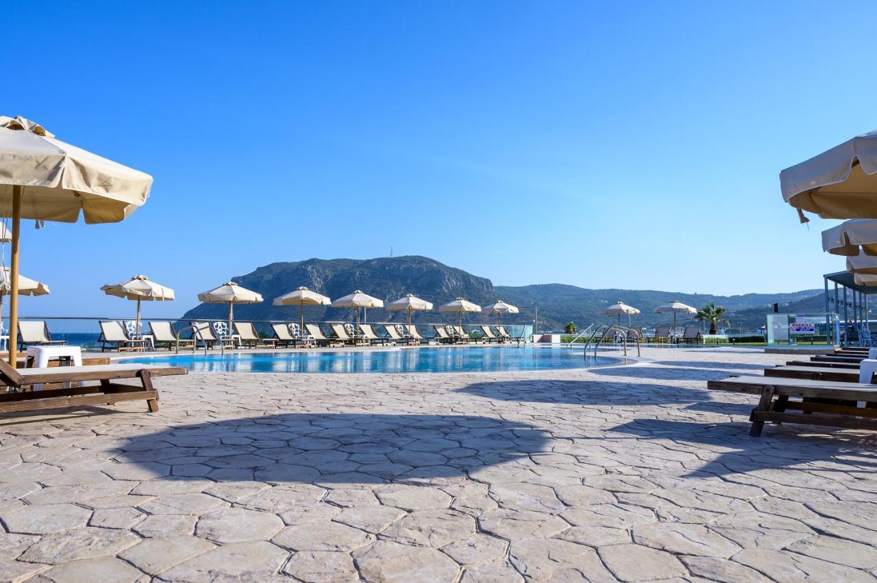 Royal Bay Suites Kéfalos Exterior foto